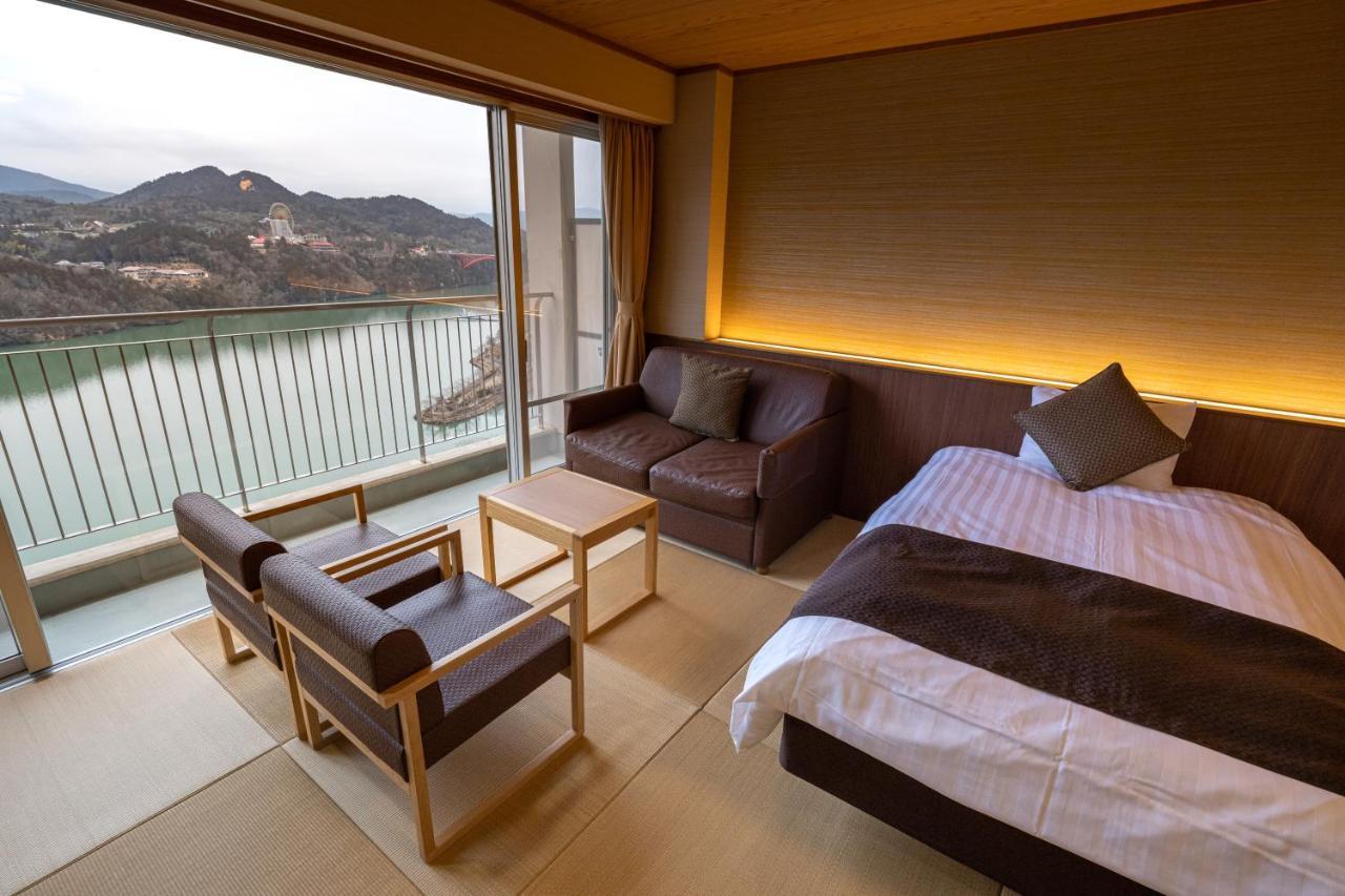 Enakyo Onsen Hotel Yuzuriha Esterno foto