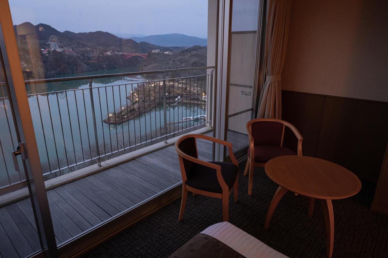 Enakyo Onsen Hotel Yuzuriha Esterno foto