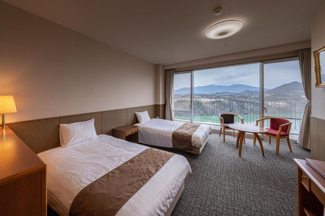 Enakyo Onsen Hotel Yuzuriha Esterno foto